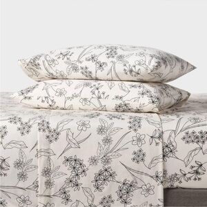 Queen Floral White & Black Bedding Set by Room Essentials